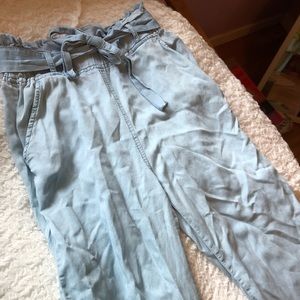 Paperbag waist-tie pants